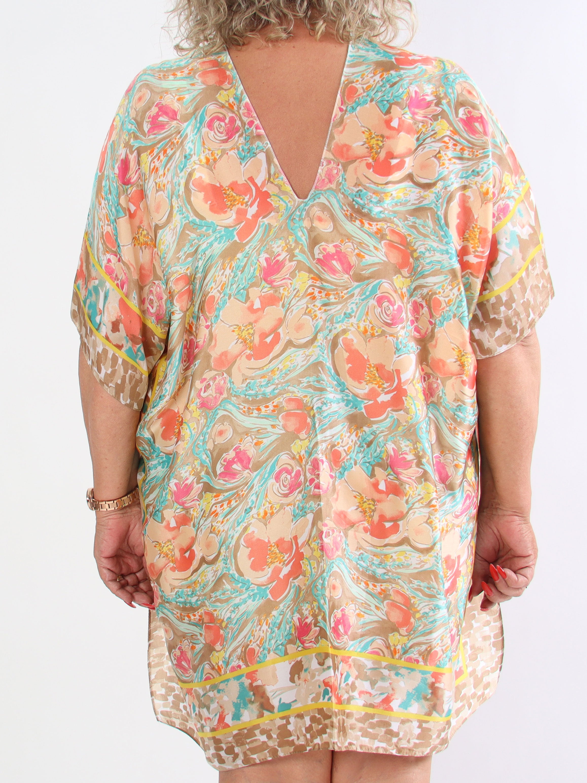 Fryd - Mønstret plus size tunika i blødt viskose og silke